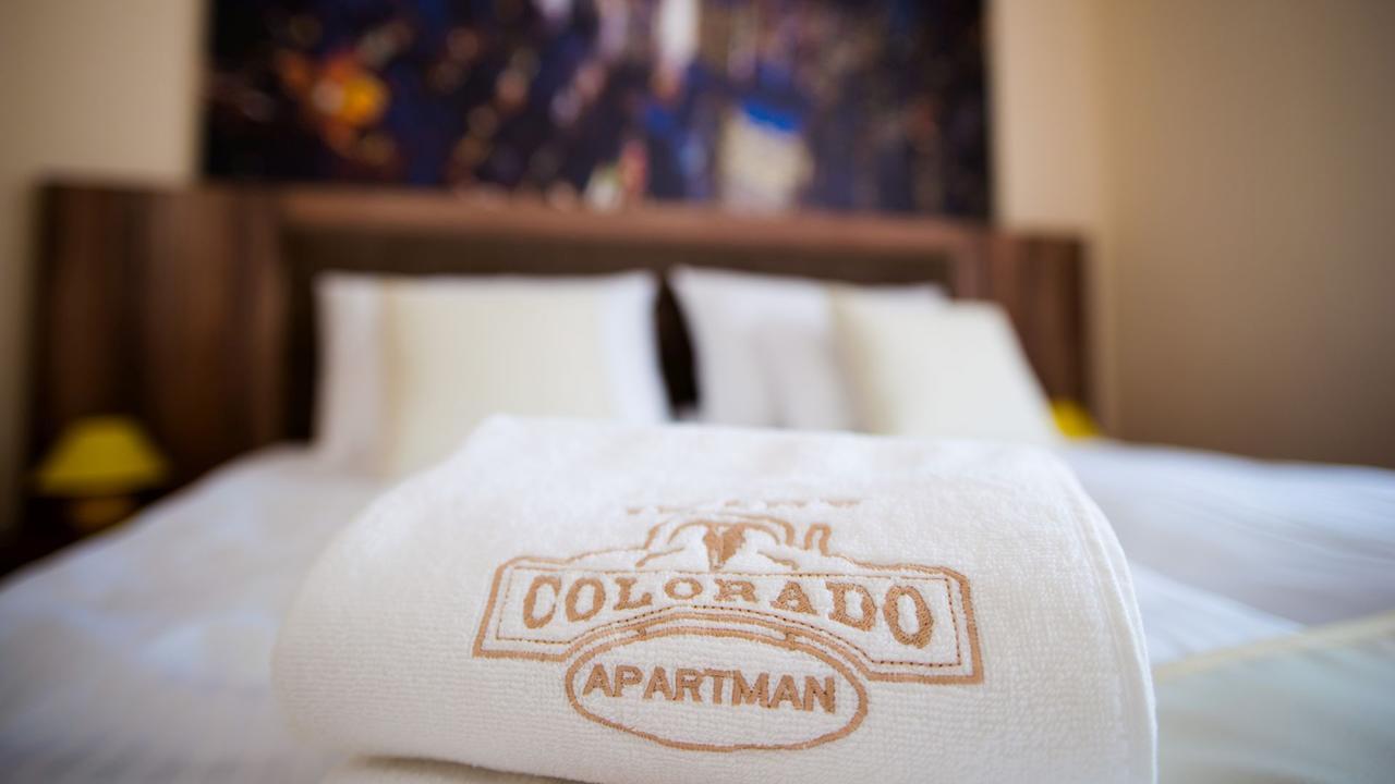 Irany Colorado Apartman Bed and Breakfast Nyíregyháza Exteriör bild